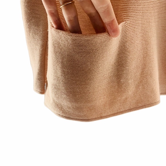 COS A-Line Minimalist 100% Soft Wool Sweater - Picture 4 of 8